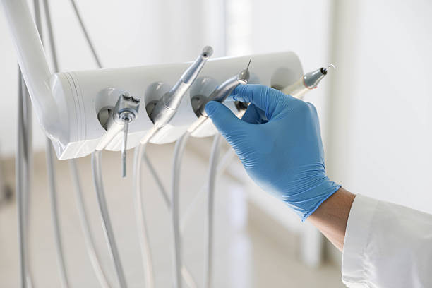 Professional Emergency Dentist technician working in Newport News, VA